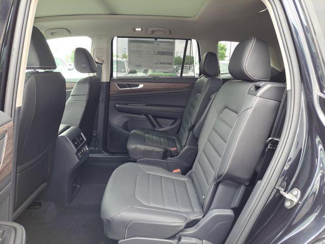 new 2025 Volkswagen Atlas car, priced at $49,997