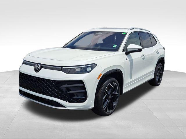 new 2025 Volkswagen Tiguan car, priced at $41,708