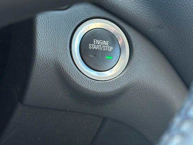 used 2022 Chevrolet Equinox car, priced at $22,000