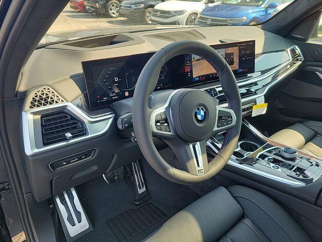 new 2025 BMW X7 car, priced at $117,305