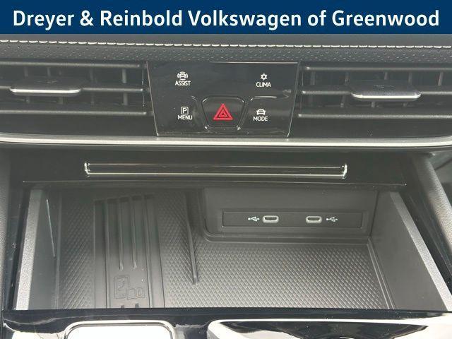 new 2026 Volkswagen Atlas car, priced at $53,077