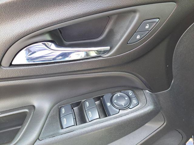 used 2024 Chevrolet Equinox car, priced at $25,980