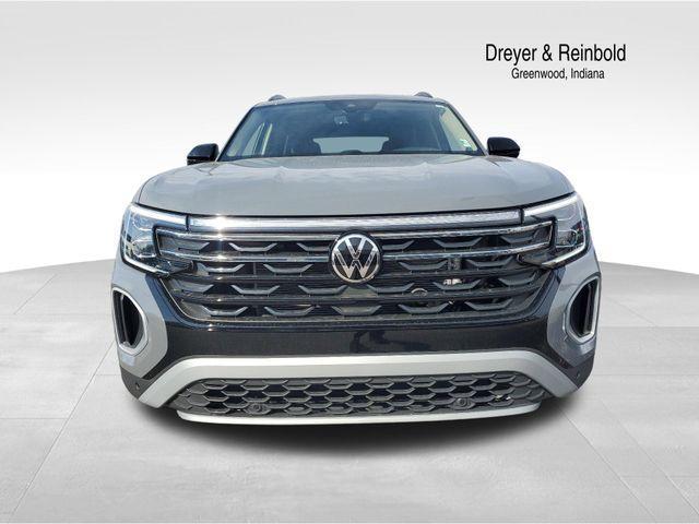 new 2024 Volkswagen Atlas car, priced at $52,057