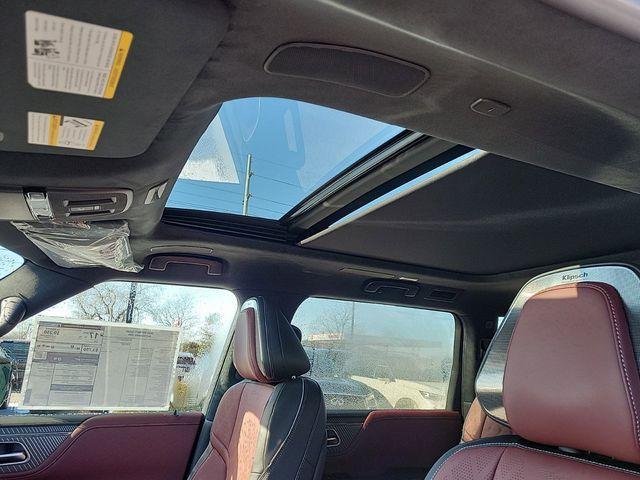 new 2025 INFINITI QX80 car, priced at $109,589