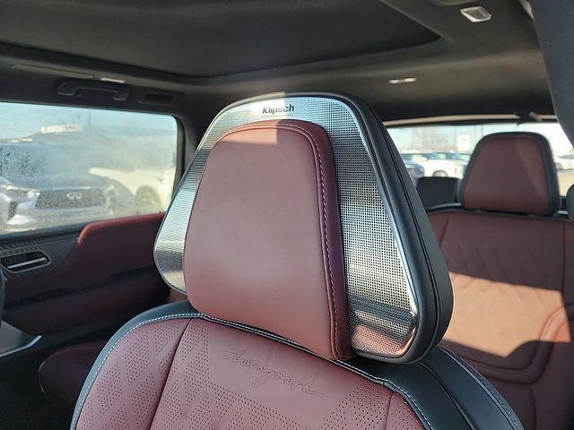 new 2025 INFINITI QX80 car, priced at $109,589