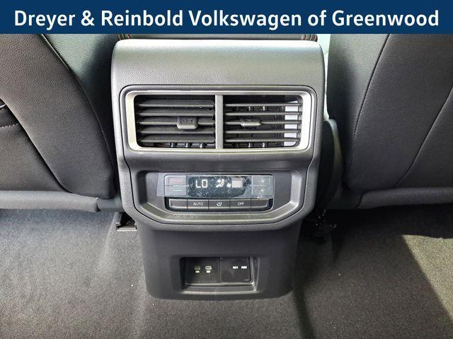 new 2025 Volkswagen Atlas car, priced at $47,404