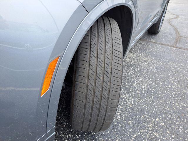 used 2024 Cadillac XT6 car, priced at $54,580