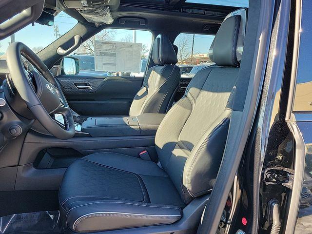 new 2025 INFINITI QX80 car, priced at $107,911