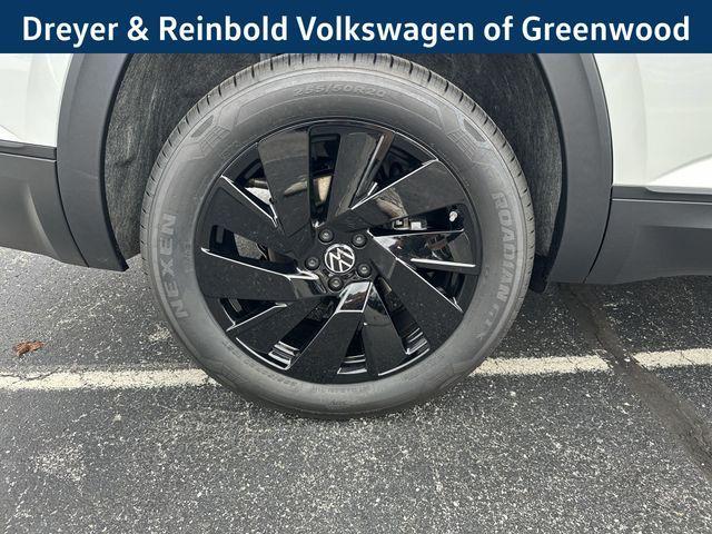 new 2026 Volkswagen Atlas car, priced at $48,756