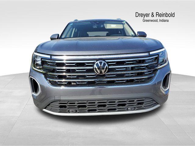 new 2024 Volkswagen Atlas car, priced at $49,686