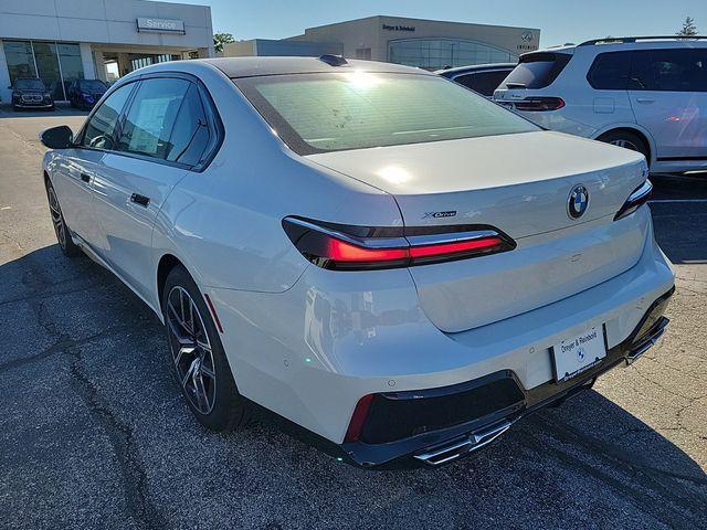 new 2024 BMW 760 car, priced at $126,520