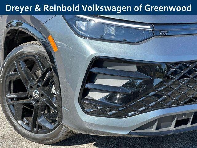 new 2025 Volkswagen Tiguan car, priced at $37,431