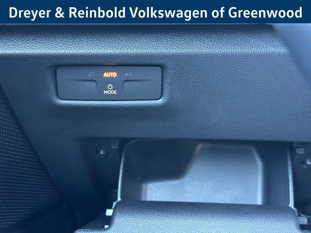 new 2025 Volkswagen Tiguan car, priced at $37,431