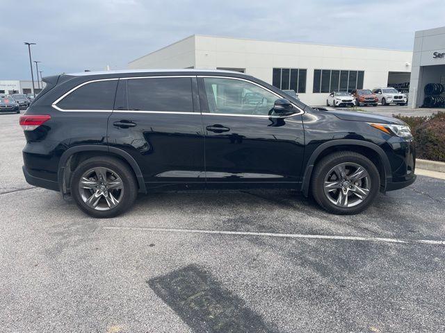 used 2018 Toyota Highlander car, priced at $22,000