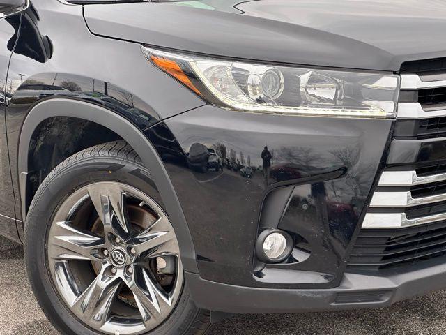 used 2018 Toyota Highlander car, priced at $22,000