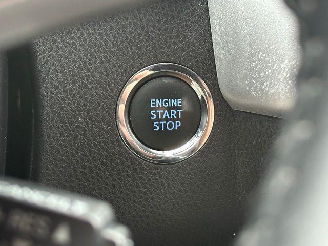 used 2018 Toyota Highlander car, priced at $22,000