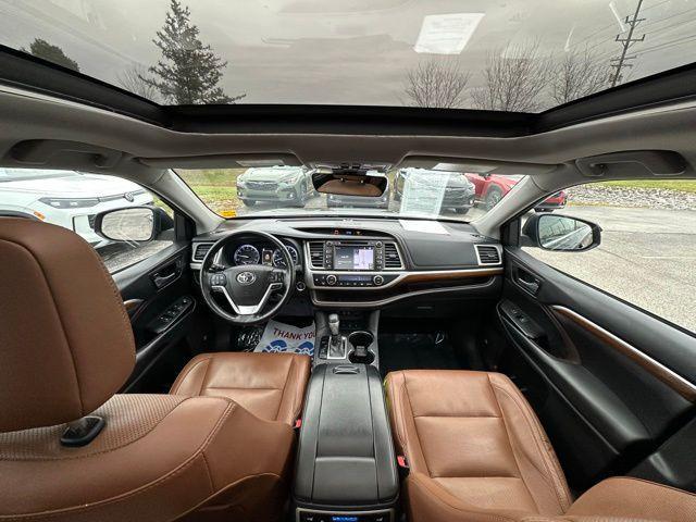 used 2018 Toyota Highlander car, priced at $22,000