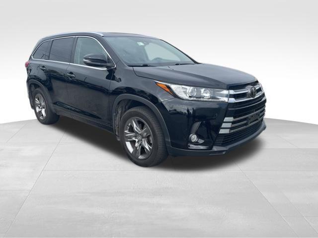 used 2018 Toyota Highlander car, priced at $22,000
