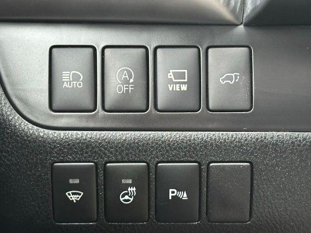 used 2018 Toyota Highlander car, priced at $22,000