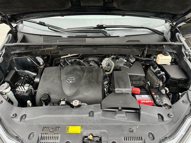 used 2018 Toyota Highlander car, priced at $22,000