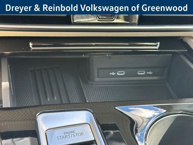 new 2026 Volkswagen Atlas car, priced at $53,077