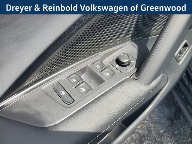 new 2025 Volkswagen Tiguan car, priced at $35,002