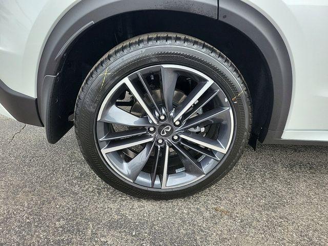 new 2025 INFINITI QX55 car, priced at $57,080