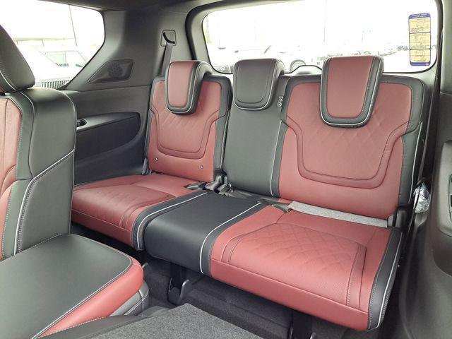 new 2025 INFINITI QX80 car, priced at $112,590
