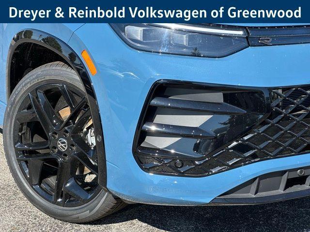 new 2025 Volkswagen Tiguan car, priced at $37,783