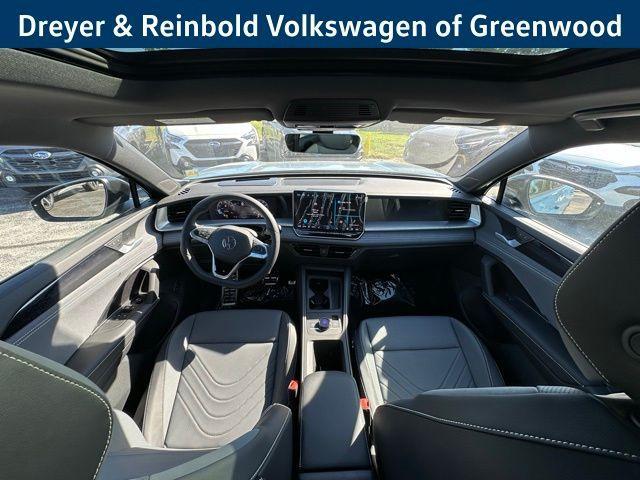 new 2025 Volkswagen Tiguan car, priced at $37,783