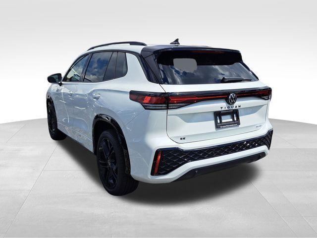 new 2025 Volkswagen Tiguan car, priced at $38,998