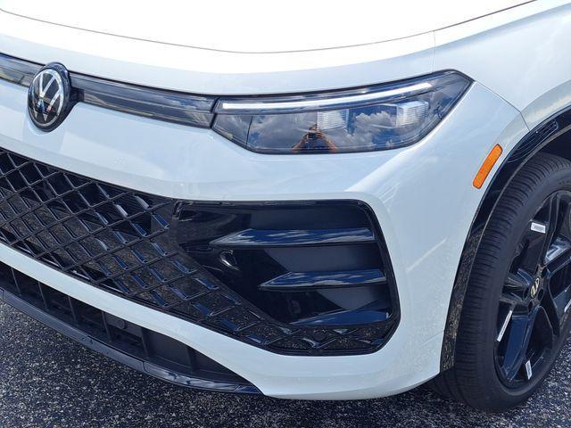 new 2025 Volkswagen Tiguan car, priced at $38,998