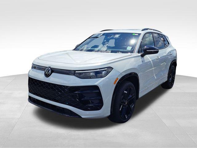 new 2025 Volkswagen Tiguan car, priced at $38,998