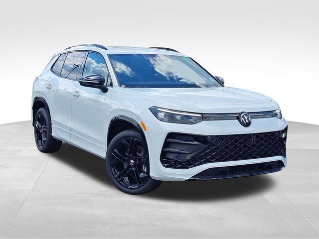 new 2025 Volkswagen Tiguan car, priced at $38,998