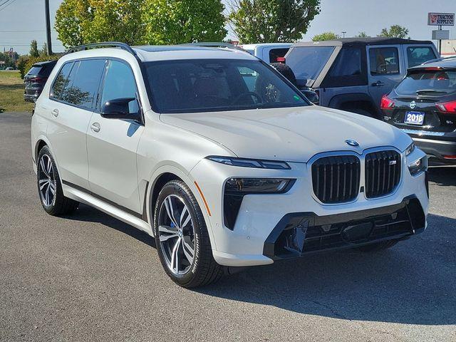 new 2025 BMW X7 car, priced at $119,125