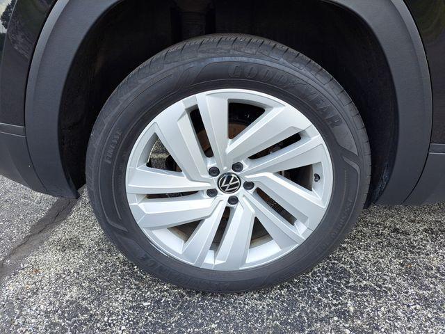 used 2022 Volkswagen Atlas Cross Sport car, priced at $26,580