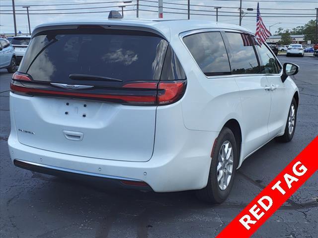 used 2023 Chrysler Pacifica car, priced at $25,478