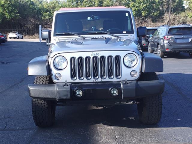 used 2015 Jeep Wrangler Unlimited car, priced at $20,914