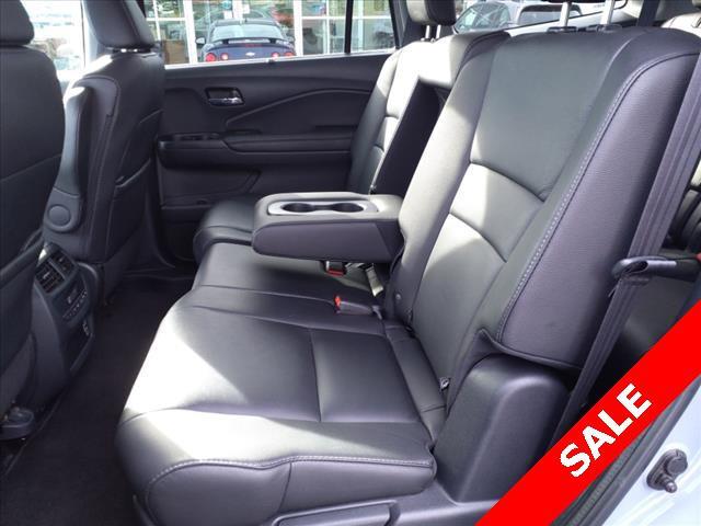 used 2022 Honda Pilot car, priced at $33,599