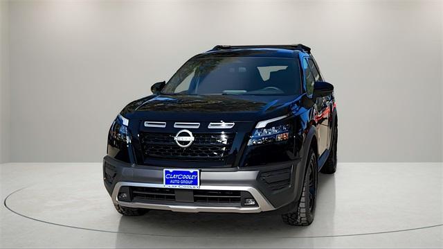 new 2025 Nissan Pathfinder car, priced at $44,712