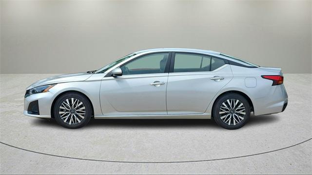 used 2023 Nissan Altima car, priced at $18,750