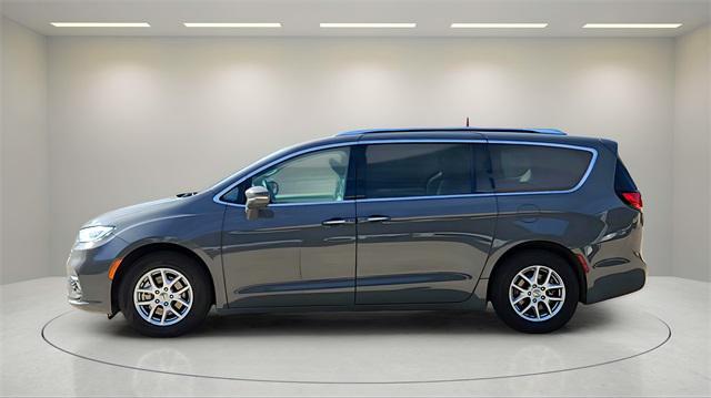 used 2021 Chrysler Pacifica car, priced at $19,000