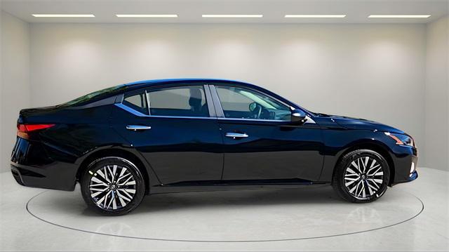 new 2025 Nissan Altima car, priced at $27,805