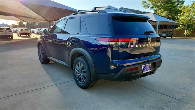 new 2024 Nissan Pathfinder car, priced at $36,692