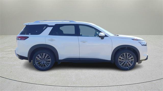 new 2024 Nissan Pathfinder car, priced at $39,360