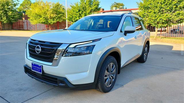 new 2024 Nissan Pathfinder car, priced at $36,818