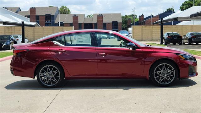 new 2024 Nissan Altima car, priced at $30,182