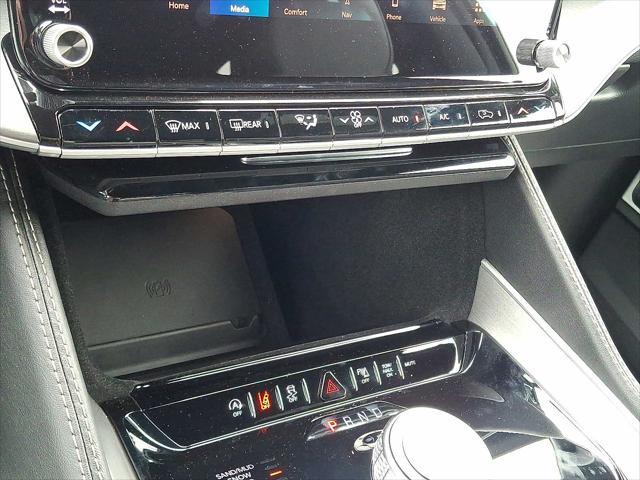 new 2025 Jeep Wagoneer L car