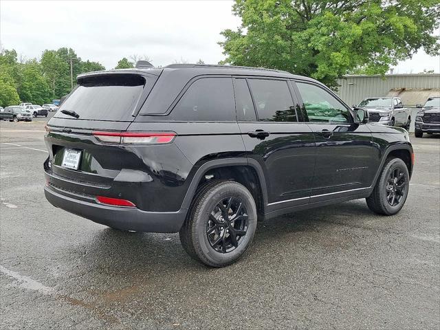 new 2025 Jeep Grand Cherokee car, priced at $46,730