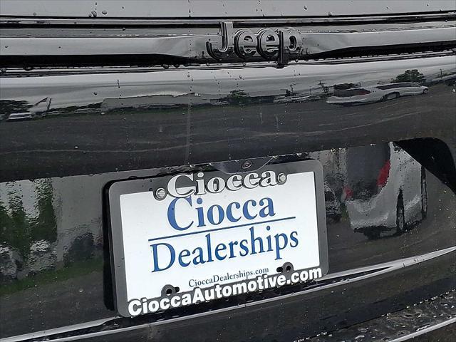 new 2025 Jeep Grand Cherokee car, priced at $46,730